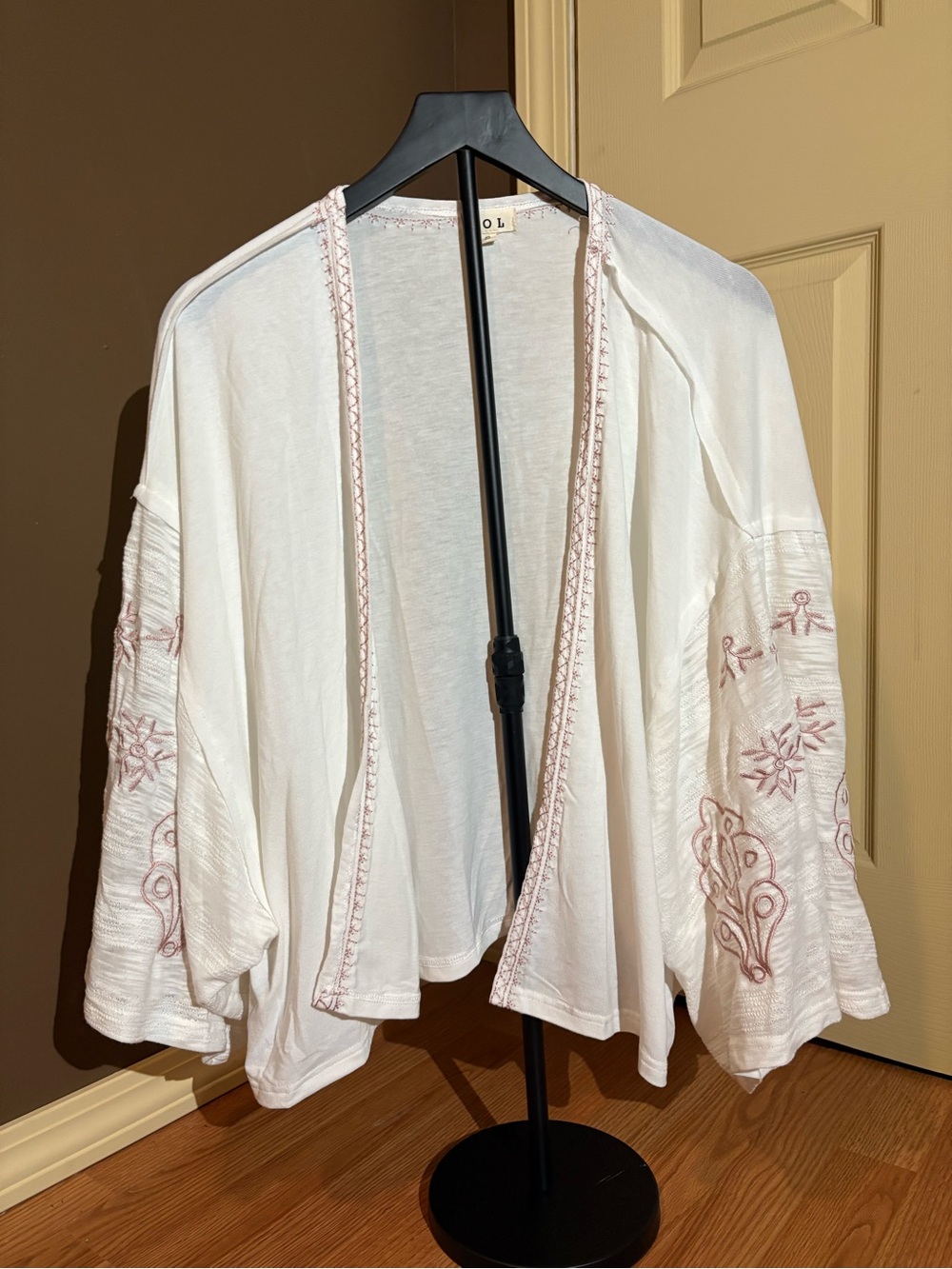 POL Cream Knit Top with Subtle Pink Stitching